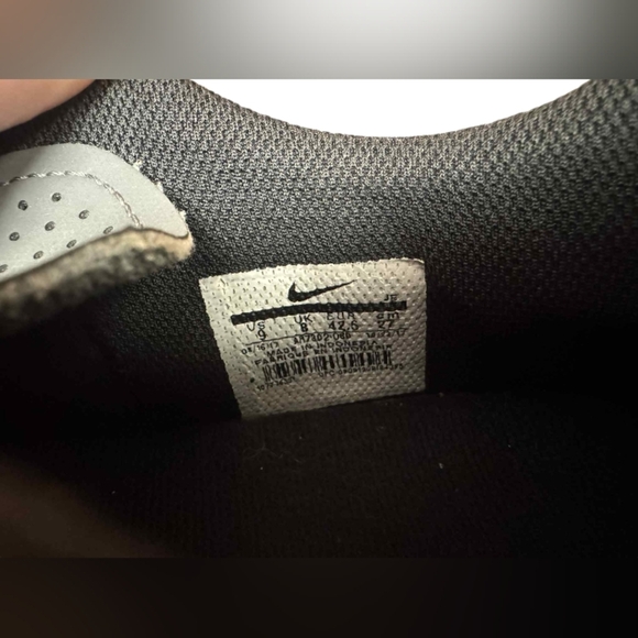 Nike Magista Cleats Grey/Orange Size 9Mens size 9EUC - Picture 8 of 8